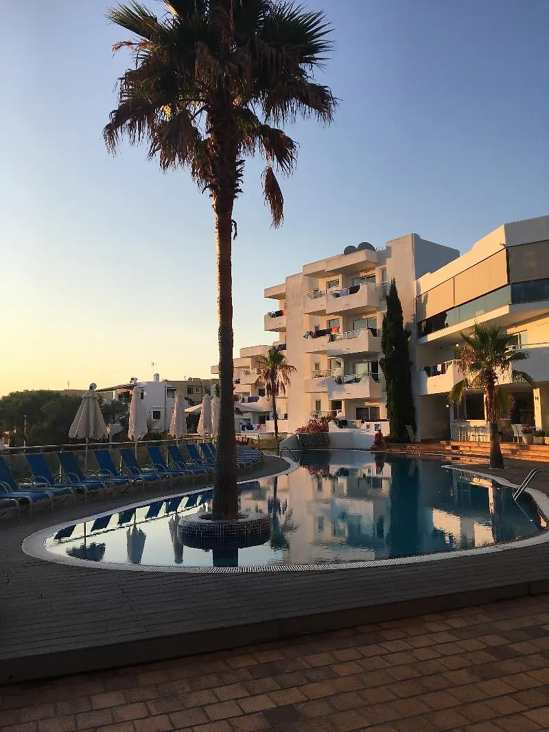 Apartamentos Ferrera Beach Cala D´Or 0*,  Espanha